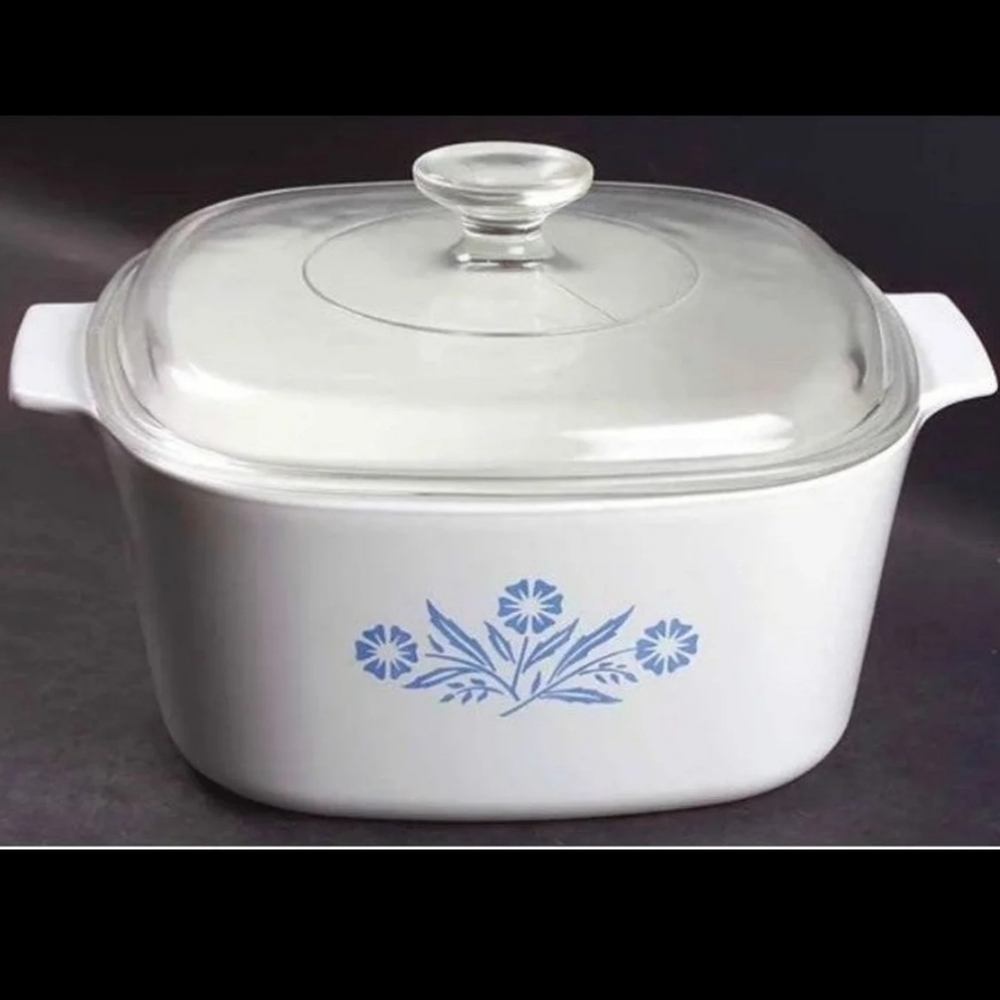 Vintage Corning Ware Dutch Oven Casserole Dish Cornflower Blue w/Embossed Handle